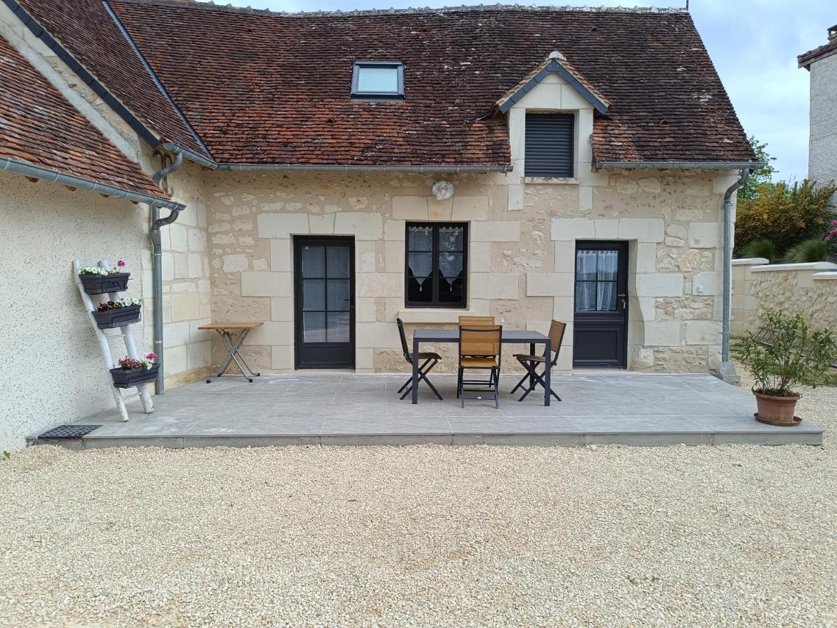 Gite De La Grand Maison Le Noyer Seigy Exterior foto